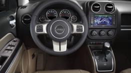 Jeep Compass 2011 - kokpit
