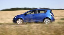 Chevrolet Aveo hatchback 2011 - lewy bok