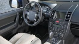 Land Rover Freelander 2011 - kokpit