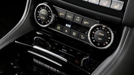 Mercedes CLS 2011 - konsola środkowa