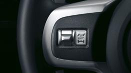 Mitsubishi Lancer Evo 2011 - sterowanie w kierownicy