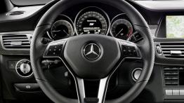 Mercedes CLS 2011 - kierownica