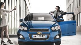 Chevrolet Aveo hatchback 2011 - przód - reflektory wyłączone