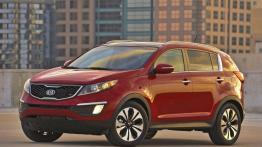 Kia Sportage SX 2011 - przód - reflektory włączone