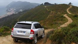 Jeep Compass 2011 - widok z tyłu