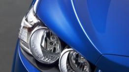 Chevrolet Aveo hatchback 2011 - prawy przedni reflektor - wyłączony