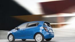 Chevrolet Aveo hatchback 2011 - lewy bok