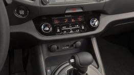 Kia Sportage SX 2011 - konsola środkowa