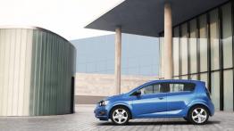 Chevrolet Aveo hatchback 2011 - lewy bok