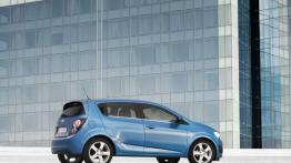Chevrolet Aveo hatchback 2011 - prawy bok