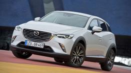 Mazda CX-3 SKYACTIV-G (2015) - widok z przodu