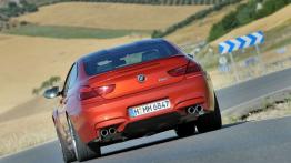 BMW M6 Coupe 2012 - widok z tyłu