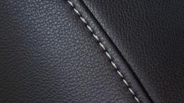 Nissan Pulsar 1.5 dCi (2014) - fotel kierowcy, widok z przodu