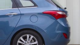 Hyundai i30 II kombi - lewe tylne nadkole