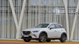 Mazda CX-3 SKYACTIV-G (2015) - lewy bok