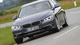 BMW 328i Touring (F31) - widok z przodu