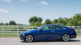 Cadillac ATS Coupe (2015) - lewy bok