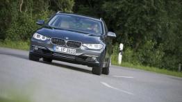 BMW 328i Touring (F31) - widok z przodu