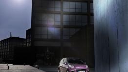 Peugeot 107 Facelifting - widok z przodu