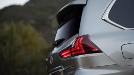 Lexus LX III (550) 5.7 i 383KM 282kW 2008-2012