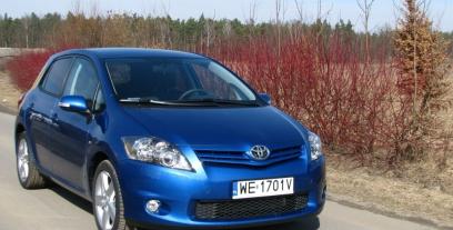 Toyota Auris I Hatchback 5d Facelifting 2.0 D-4D DPF 126KM 93kW 2009-2012