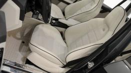 Mercedes GLK Brabus V12 - widok ogólny wnętrza z przodu