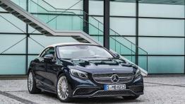 Luksusowe cabrio Mercedesa z V12