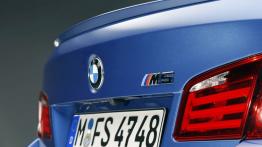 BMW M5 2012 - emblemat
