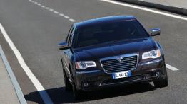 Lancia Thema 2012 - widok z przodu
