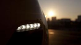 Peugeot 107 Facelifting - zderzak przedni