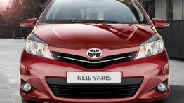 Toyota Yaris 2012 - przód - reflektory wyłączone
