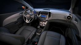Chevrolet Sonic 2012 - pełny panel przedni