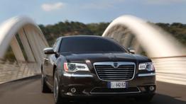 Lancia Thema 2012 - widok z przodu