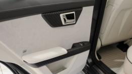 Mercedes GLK Brabus V12 - drzwi tylne lewe od wewnątrz