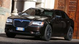 Lancia Thema 2012 - widok z przodu