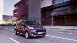 Peugeot 107 Facelifting - prawy bok