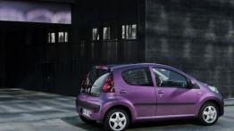 Peugeot 107 Facelifting - prawy bok