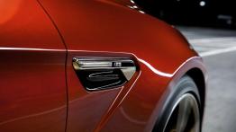 BMW M6 Coupe 2012 - prawy kierunkowskaz