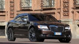 Lancia Thema 2012 - prawy bok