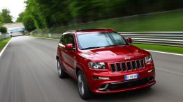 Jeep Grand Cherokee SRT8 2012 - widok z przodu