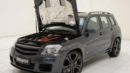 Mercedes GLK Brabus V12 - maska otwarta
