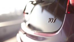 Peugeot 107 Facelifting - emblemat