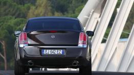 Lancia Thema 2012 - widok z tyłu