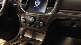 Lancia Thema 2012 - konsola środkowa
