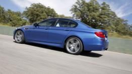 BMW M5 2012 - lewy bok