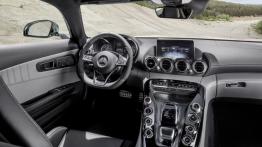 Mercedes AMG GT (2015) - kokpit