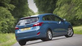 Hyundai i30 II kombi - widok z tyłu