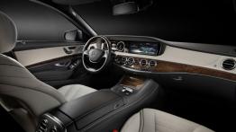 Mercedes klasy S W222 (2014) - pełny panel przedni