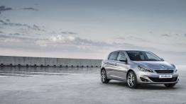 Peugeot 308 II (2014) - widok z przodu