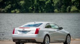 Cadillac ATS Coupe (2015) - widok z tyłu
